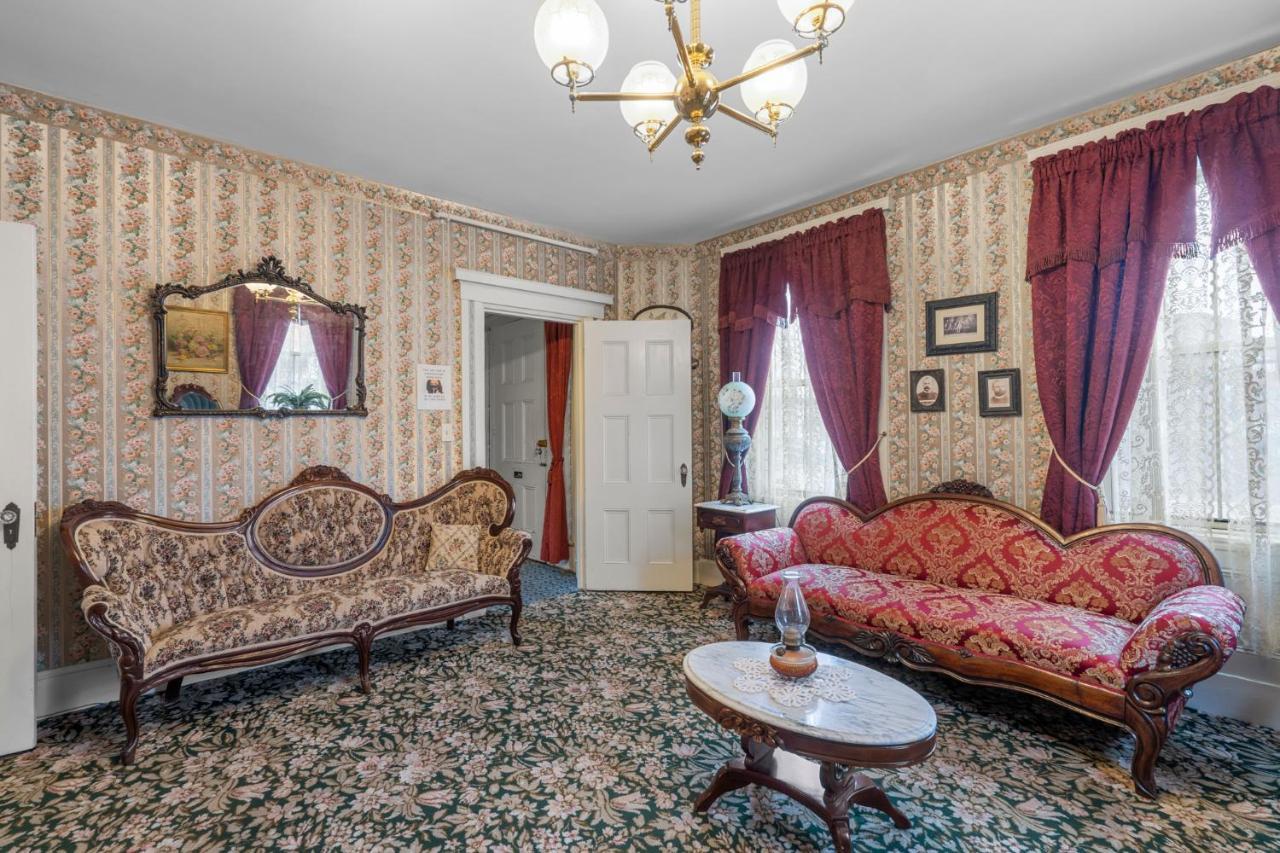 Bed and Breakfast Lizzie Borden House Fall River Zewnętrze zdjęcie