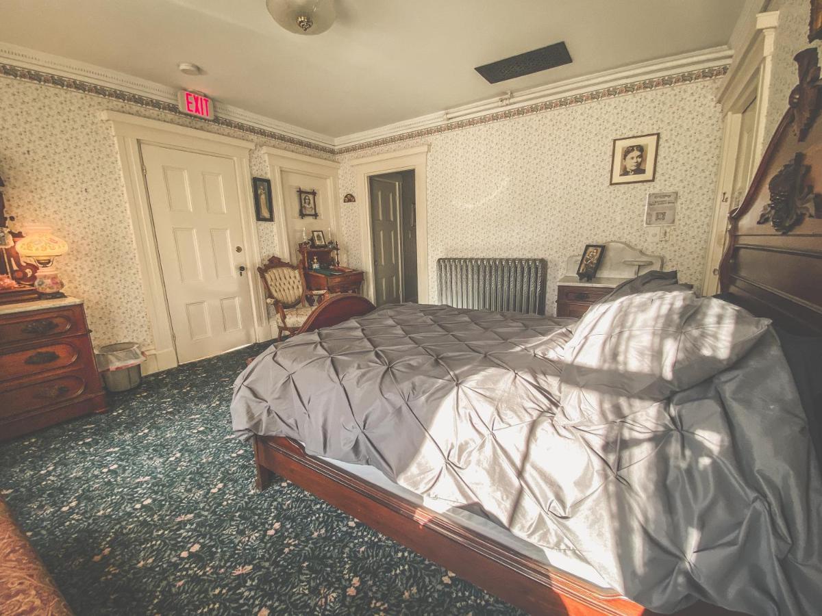 Bed and Breakfast Lizzie Borden House Fall River Zewnętrze zdjęcie